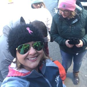 Meet your Posher, Leslie